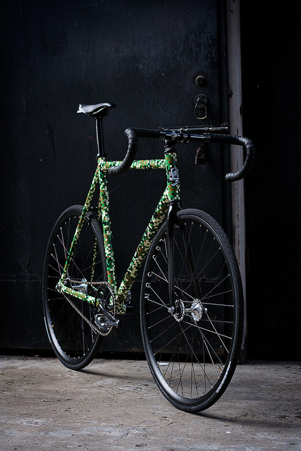 9893388626_01e85b1692_z